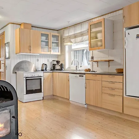 3 Bedroom Pet Friendly In Sydals